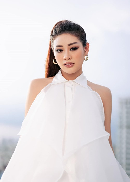 Khánh Vân còn gửi lời xin lỗi gia đình, thầy cô, bạn bè và những người yêu thương cô đã phiền lòng về ồn ào.