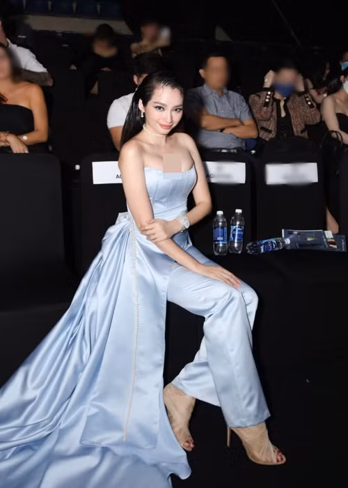 Trúc Diễm từng đoạt giải Người đẹp Thời trang tại cuộc thi Hoa hậu Trái Đất 2007.