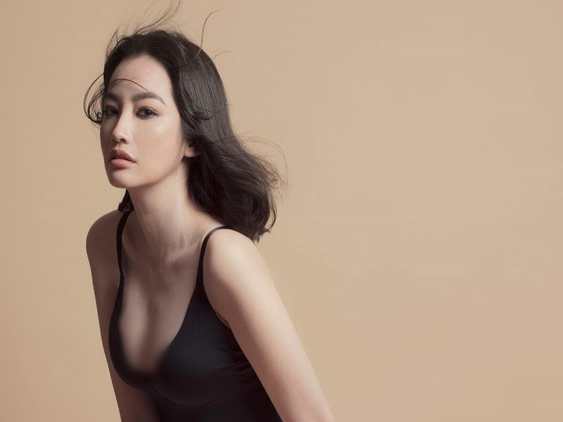 Trúc Diễm giành danh hiệu á hậu 1 Hoa hậu Phụ nữ Việt Nam qua ảnh năm 2005.