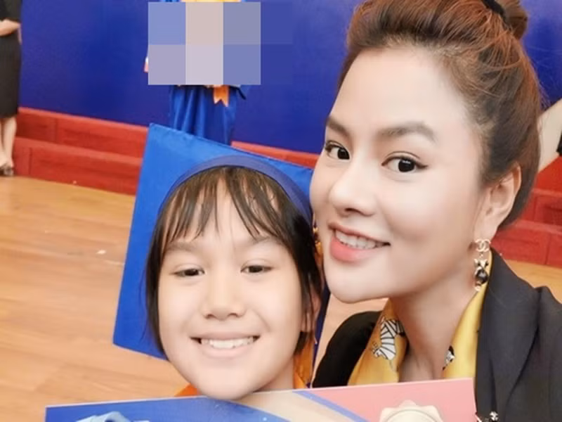 Chia sẻ về Bảo Ngọc, siêu mẫu Vũ Thu Phương cho biết, bé luôn biết cách làm mẹ hạnh phúc từ những điều nhỏ bé.