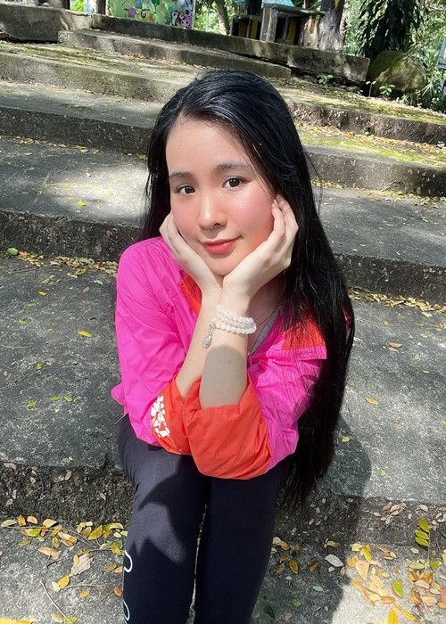 Thời gian qua, Quỳnh Trang thường xuyên cập nhật hình ảnh và thông tin của bản thân. Ảnh: FB Quỳnh Trang