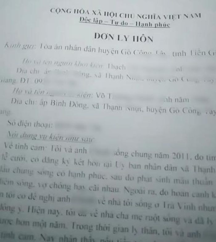 Cap vo chong cho nhau di ly hon ma cuoi hip mat nhu di huong trang mat-Hinh-3