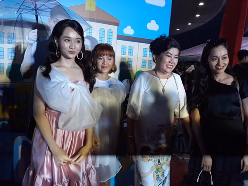 Trước đó, ngày 25/11, NSX phim Dung Bình Dương bất ngờ đăng tải clip dài 20 phút tố Trúc Anh có thái độ làm việc thiếu chuyên nghiệp, mắc bệnh ngôi sao, vi phạm hợp đồng. Ảnh: Người lao động