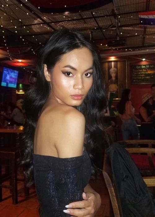 Khi bạn trai của Kim Sang về Việt Nam, cả hai đi Phú Quốc, ngồi tâm tình rồi ôm nhau khóc vì đồng cảm với nỗi buồn của nhau. Tuy nhiên, cuối cùng, Kim Sang và người yêu vẫn chia tay. Người đề nghị chấm dứt chuyện tình cảm là bạn trai của cô.