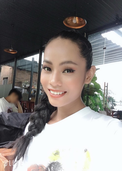 Kim Sang từng yêu một chàng trai Việt kiều Đức. Nữ người mẫu chia sẻ trên Vietnamnet, cô bất ngờ khi được một người đẹp trai, ấm áp thích, yêu con người thật của cô. Thời mới quen, cả hai gọi điện nói chuyện mười mấy tiếng mỗi ngày.