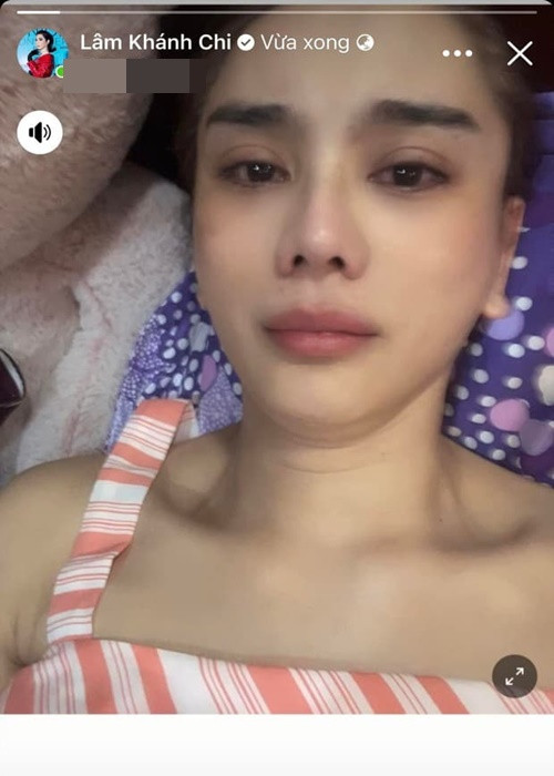 Sau khi Phi Hùng tuyên bố ly hôn, Lâm Khánh Chi từng đăng ảnh mắt đỏ hoe. Ảnh: Công lý và xã hội