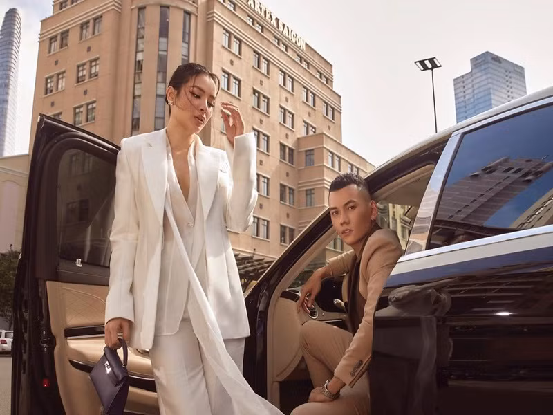 Lý Bình rất chiều chuộng Phương Trinh Jolie. Cách đây không lâu, anh chi 133 triệu mua quà tặng người yêu nhân dịp sinh nhật. Ảnh: FB Lý Bình