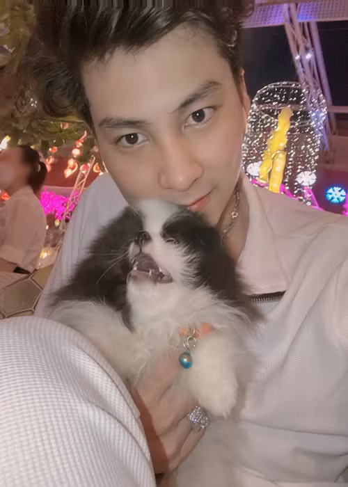 Quản lý truyền thông của Lâm Khánh Chi từng chia sẻ trên Dân Việt, hôn nhân của Phi Hùng và Lâm Khánh Chi rạn nứt vì “chuyện mâu thuẫn gia đình chưa giải quyết được”. Ảnh: FB Phi Hùng