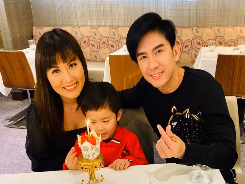 Đan Trường còn kinh doanh. Trong thời gian còn gắn bó, anh và doanh nhân Thủy Tiên cùng nhau mở chuỗi cà phê, nhà hàng, kinh doanh đồ trẻ em mang tên con trai Thiên Từ.