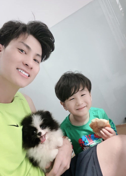 Mới đây, chồng cũ của Lâm Khánh Chi gặp con trai.