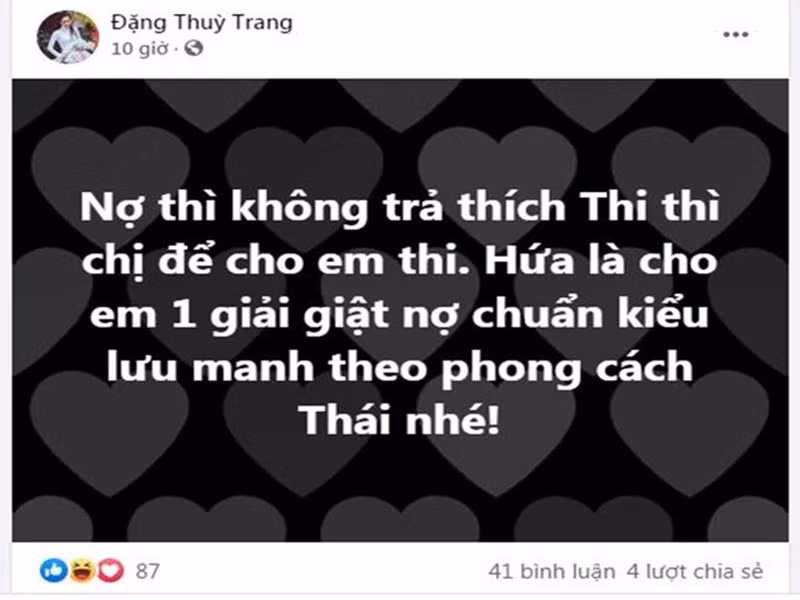 Khi Thùy Tiên đại diện Việt Nam thi nhan sắc quốc tế, Thùy Trang khơi lại lùm xùm Thùy Tiên bị tố vay 1,5 tỷ không chịu trả. Theo chị gái của Thu Thảo, đến nay, Thùy Tiên vẫn chưa chịu trả nợ. Thùy Trang cho biết nếu đòi được tiền sẽ làm từ thiện, còn nếu Thùy Tiên không trả, cô quyết không để yên, thậm chí dọa sẽ làm bẽ mặt với bạn bè quốc tế. Ảnh chụp màn hình
