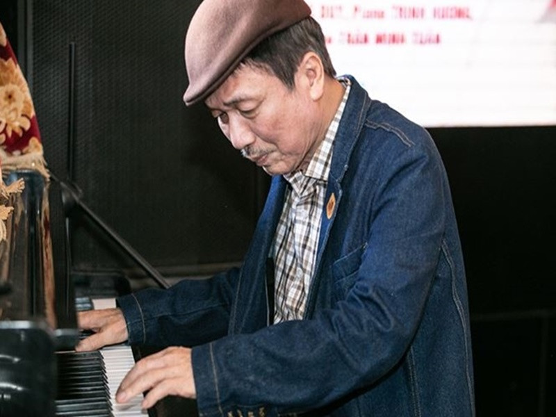 Sáng ngày 8/12, nhạc sĩ Phú Quang qua đời. Sự ra đi của ông là mất mát lớn đối với gia đình, người thân cũng như nền âm nhạc Việt Nam. Ảnh: Công an nhân dân online