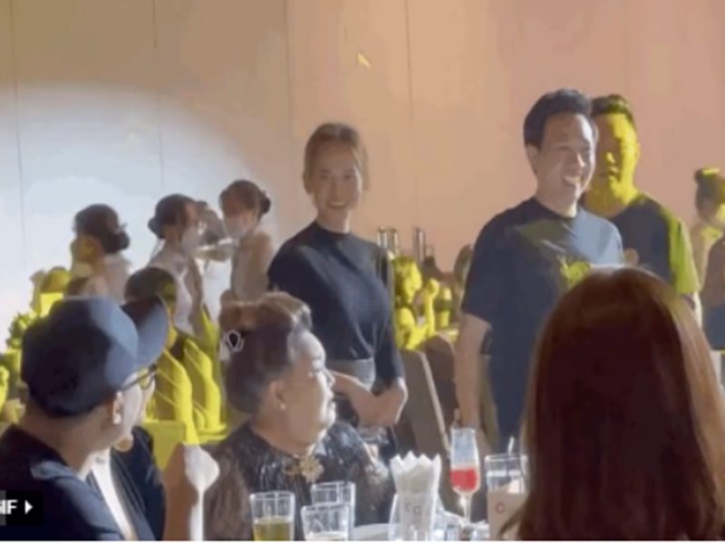 Anh Đức - Uyên Tô sánh đôi tại các sự kiện hay khi gặp gỡ bạn bè trước khi công khai tình cảm. Ảnh: Gia đình Việt Nam