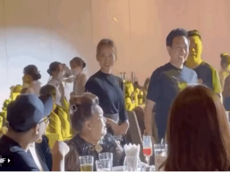 Anh Đức - Uyên Tô sánh đôi tại các sự kiện hay khi gặp gỡ bạn bè trước khi công khai tình cảm. Ảnh: Gia đình Việt Nam