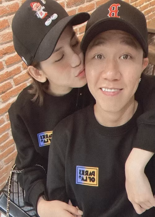 Soi chuyện tình của Anh Đức - Uyên Tô trước tin đồn chia tay Soi chuyen tinh cua Anh Duc - Uyen To truoc tin don chia tay