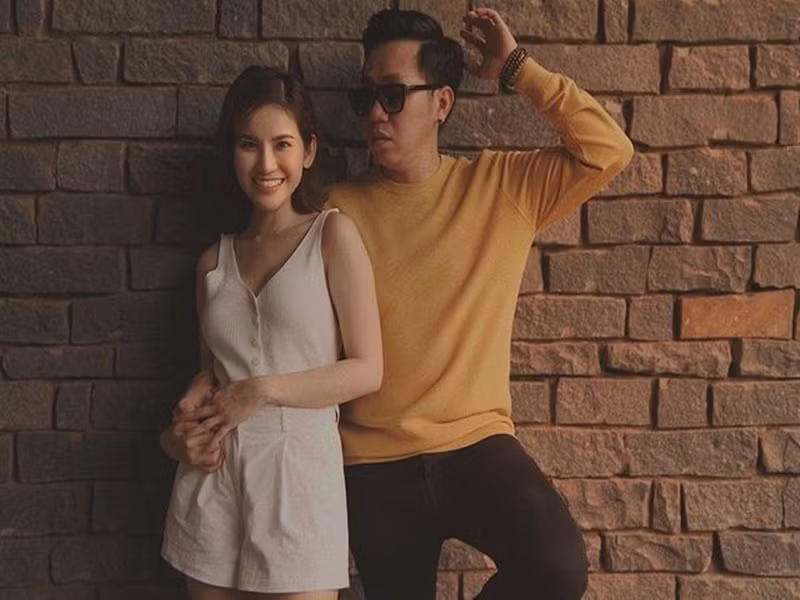 Phía Anh Đức vẫn theo dõi Uyên Tô nhưng dường như ẩn loạt ảnh bên bạn gái.