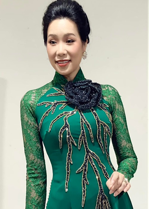 Chia sẻ trên Vietnamnet, Trịnh Kim Chi cho biết, cô sẵn sàng hợp tác nếu Thương Tín tố cáo. "Những gì cần nói, tôi đã nói hết rồi. Tôi không muốn câu chuyện này phức tạp hơn nữa. Phía anh Thương Tín muốn mời công an là quyền của anh ấy. Tôi luôn sẵn sàng hợp tác", cô nói. Ảnh: FB Trịnh Kim Chi