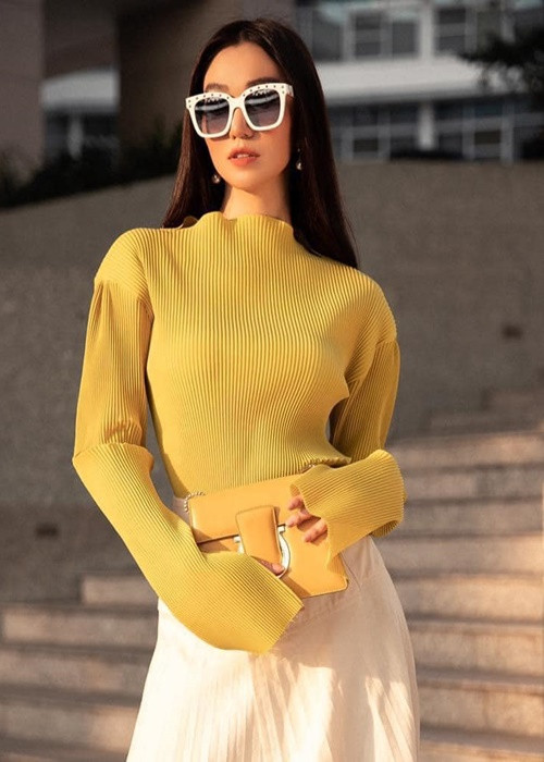 Trước nghi vấn tình cảm với Trần Bảo Sơn, Khánh My phủ nhận. Cô cho hay cả hai chỉ là anh em thân thiết. “My quý mến anh Sơn như một người anh, một đồng nghiệp”, Khánh My chia sẻ. Ảnh: FB Khánh My