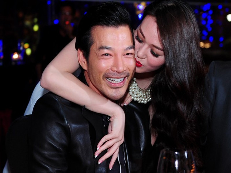 Người mẫu Khánh My vướng nghi vấn tình cảm với Trần Bảo Sơn vào năm 2014 bởi không ít lần bị bắt gặp có cử chỉ khá thân mật với đàn anh. Ảnh: Zing