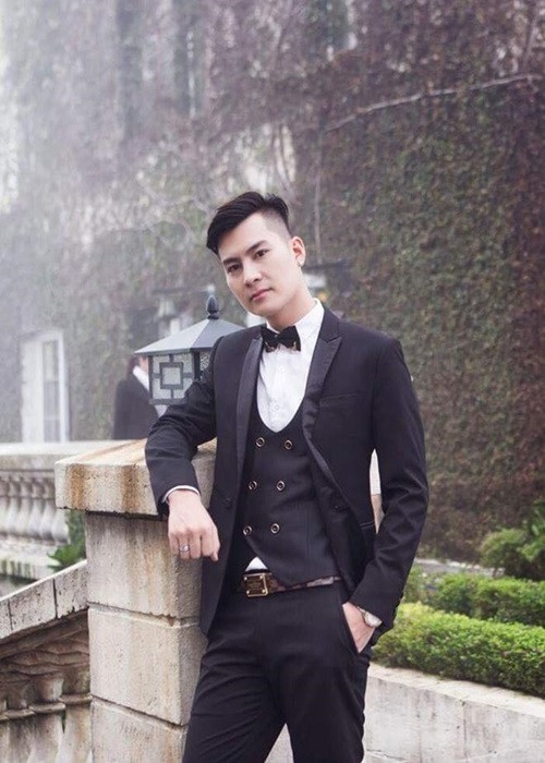 Chồng trẻ của Lâm Khánh Chi sở hữu vẻ ngoài điển trai không kém hot boy. Ảnh: Khám phá