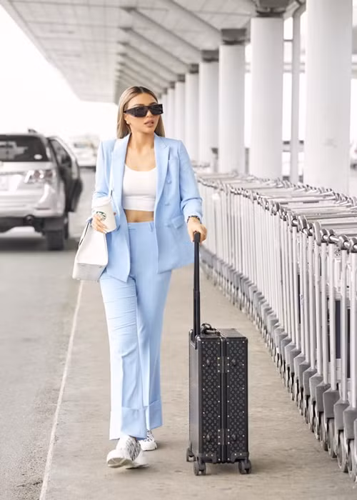 Trước sự lo lắng của người yêu, Khả Trang cho hay: “Nếu mất, bây giờ cũng có thể mất nhau được rồi. Tôi nghĩ quan trọng là phải có niềm tin và làm thế nào đừng ảnh hưởng tới cuộc sống riêng, kìm hãm sự phát triển của nhau”.