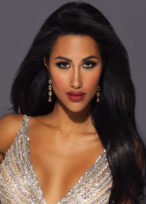 Michelle Marie Colon cũng là gương mặt sáng giá cho vương miện. Mỹ nhân này mang hai dòng máu Puerto Rico và Afro-Caribbean. Cô không phải là người ăn ảnh nhất, nhưng ở cô toát lên ánh hào quang. Ảnh: Michelle Marie Colon