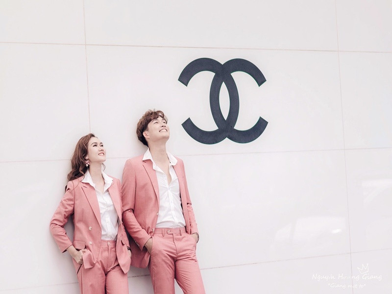 Đình Tú và Hương Giang đến nay chưa có cơ hội đóng cặp trên màn ảnh. Ảnh: FB Đình Tú