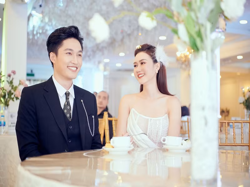 Trong 5 năm qua, Hương Giang luôn ủng hộ Đình Tú trong công việc.