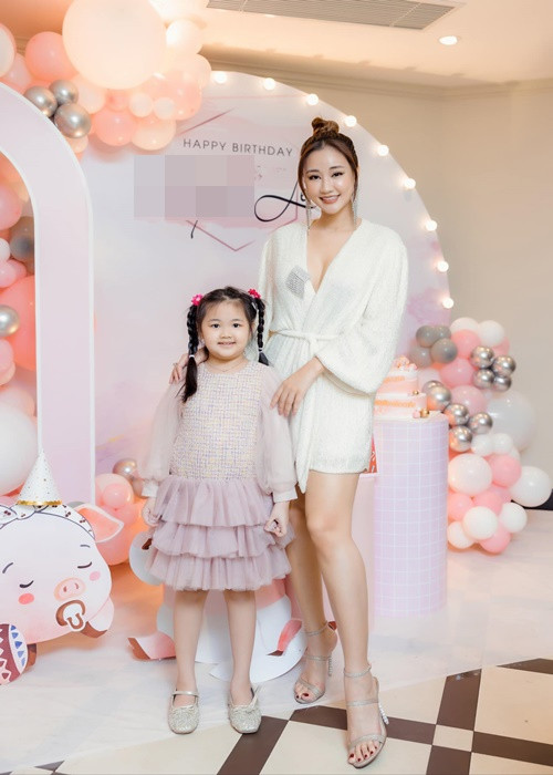 "Tôi không xem tình yêu và hôn nhân là tất cả cuộc đời", cô nói.