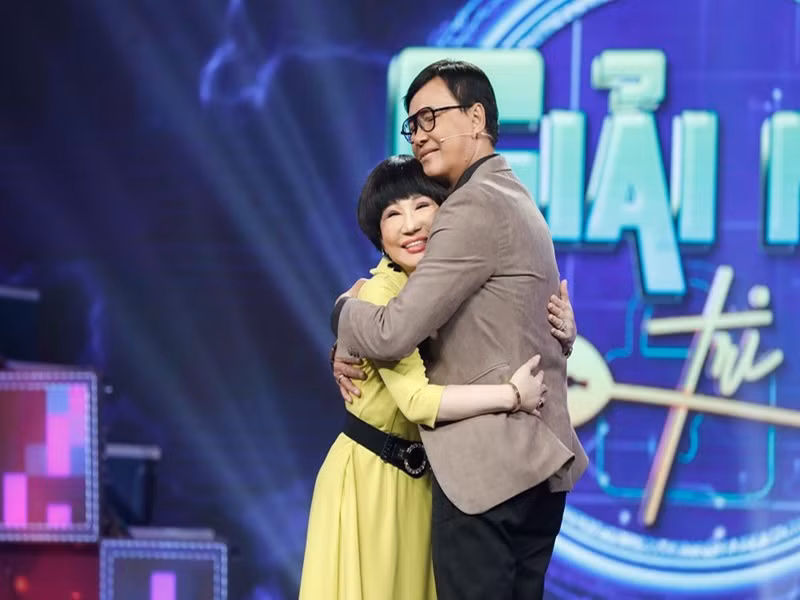 Nghệ sĩ Kim Huệ gọi chồng là tình đầu, cũng là tình cuối của cuộc đời bà. Ảnh: PLO