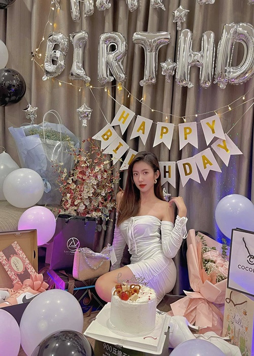 Trong cuộc phỏng vấn với Dân Việt, Ngọc Huyền chia sẻ: "Có lẽ đến thời điểm này, Vân Vân trong phim "Thương ngày nắng về" là một bước ngoặt lớn nhất đối với tôi trong con đường diễn xuất. Đó như một cơ duyên, một may mắn vô cùng lớn của tôi. Tôi không biết dùng từ gì để diễn tả ngoài niềm hạnh phúc và biết ơn".