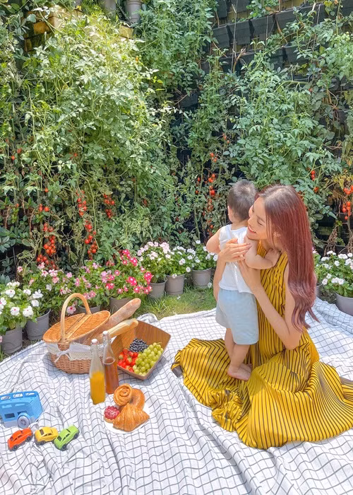 Top 11 Hoa hậu Thế giới 2015 từng chia sẻ để giữ lửa hôn nhân, vợ chồng cô chọn đối thoại và chia sẻ cảm xúc.