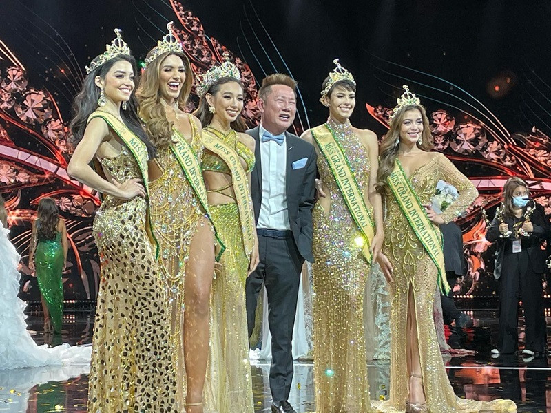 Thùy Tiên đánh bại gần 60 người đẹp để giành vương miện. Ảnh: Global Beauties