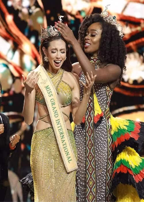 Trước khi Thùy Tiên đăng quang, thành tích cao nhất của nhan sắc Việt ở Hoa hậu Hòa bình Quốc tế là top 10 do Huyền My, Kiều Loan, Phương Nga nắm giữ. Chiến thắng của Thùy Tiên giúp nâng tầm nhan sắc Việt. Ảnh: Zing