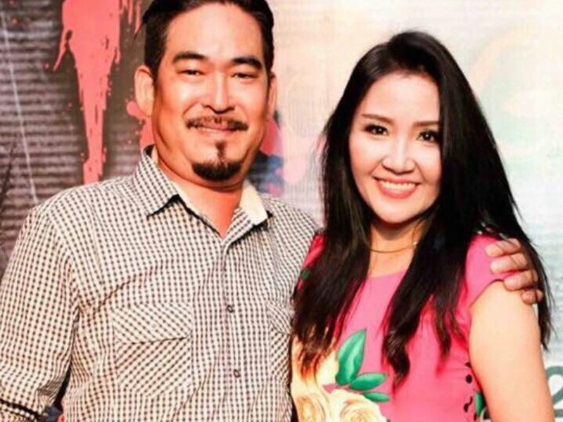 Chồng của Ngân Quỳnh thú nhận, đôi lúc anh tự ái vì không thể làm được những việc lớn. Tuy nhiên, vì vợ con, anh chấp nhận lùi về sau để lo cho gia đình.