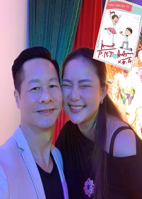 Trong cuộc phỏng vấn với Vietnamnet, Phan Như Thảo cho biết, nhìn lại chặng đường bên nhau vợ chồng cô chưa từng cãi vã lớn tiếng, chỉ có những tranh luận nhỏ trong công việc. Ảnh: FB Phan Như Thảo