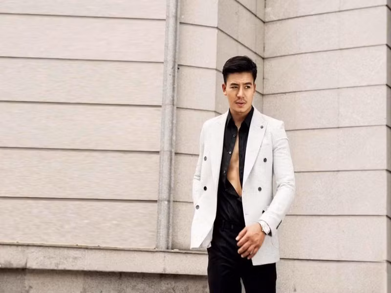 Nhờ lợi thế ngoại hình, Hiến Nguyễn được nhiều nhãn hàng lựa chọn làm gương mặt đại diện.