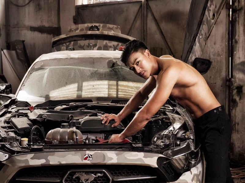 Sau khi tốt nghiệp, Hiếu Nguyễn Nam tiến. Anh góp mặt trong các phim: “Hương ga”, “Quyên”.