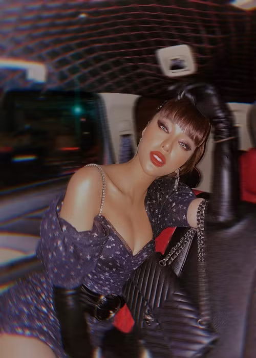 Khả Trang theo đuổi hình ảnh gợi cảm từ khi vào showbiz.