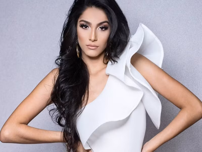 Hiện tại, dàn đối thủ đáng gờm của Phương Anh đã lộ diện. Một trong số đó là đại diện Panama - Valeria Estefania Franceschi. Cô năm nay 19 tuổi, đang theo học ngành y. Missosology dự đoán Valeria đăng quang. Ảnh: Missosology