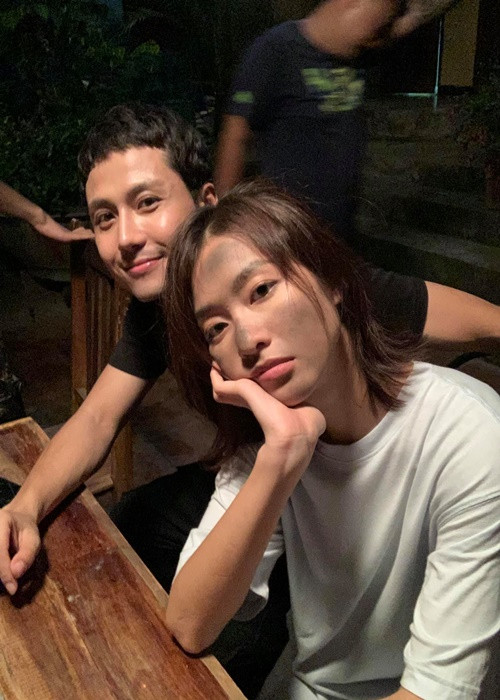 Bên cạnh đó, Thanh Sơn và Khả Ngân rất chịu khó tương tác với nhau trên Facebook. Đặc biệt, Thanh Sơn còn bị soi trên Instagram cá nhân, chỉ theo dõi cô gái duy nhất là Khả Ngân. Ảnh: FB Thanh Sơn