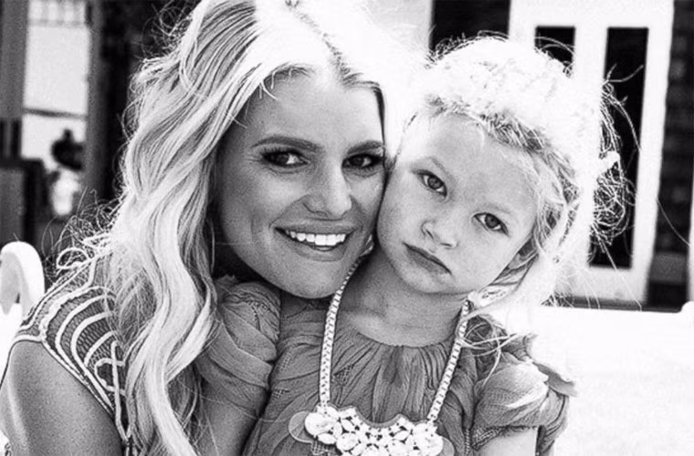 Con gái Maxwell Drew chính là bản sao thu nhỏ của nữ ca sĩ kiêm nhà thiết kế thời trang Jessica Simpson.