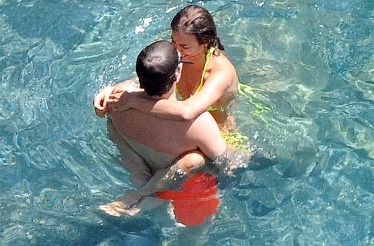 Sieu mau Irina Shayk tinh tu Bradley Cooper tren bien-Hinh-2