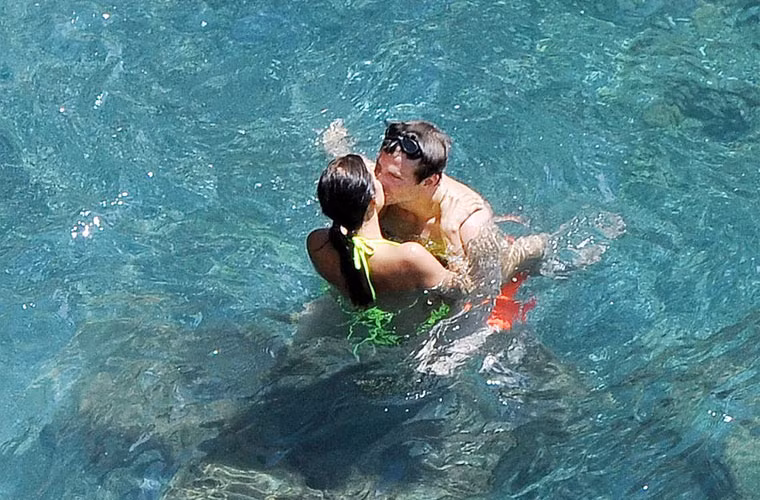 Sieu mau Irina Shayk tinh tu Bradley Cooper tren bien-Hinh-4