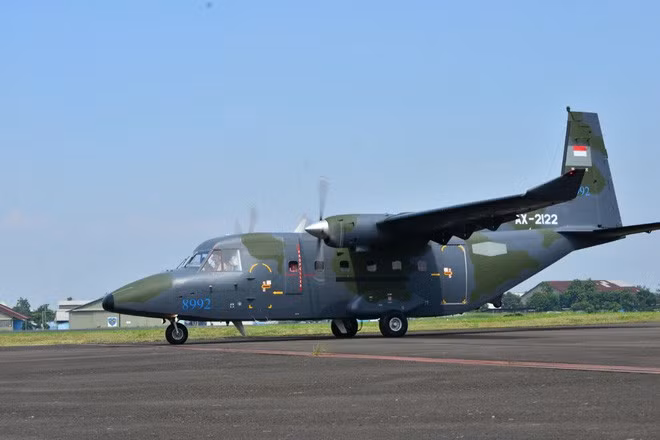 Theo công bố từ nhà sản xuất, máy bay vận tải hạng nhẹ NC-212i được điều khiển bởi phi hành đoàn 2 người; chiếc phi cơ này có chiều dài 16,2 m; sải cánh 20,28 m; chiều cao 6,3 m; trọng lượng cất cánh tối đa 7.700 kg.