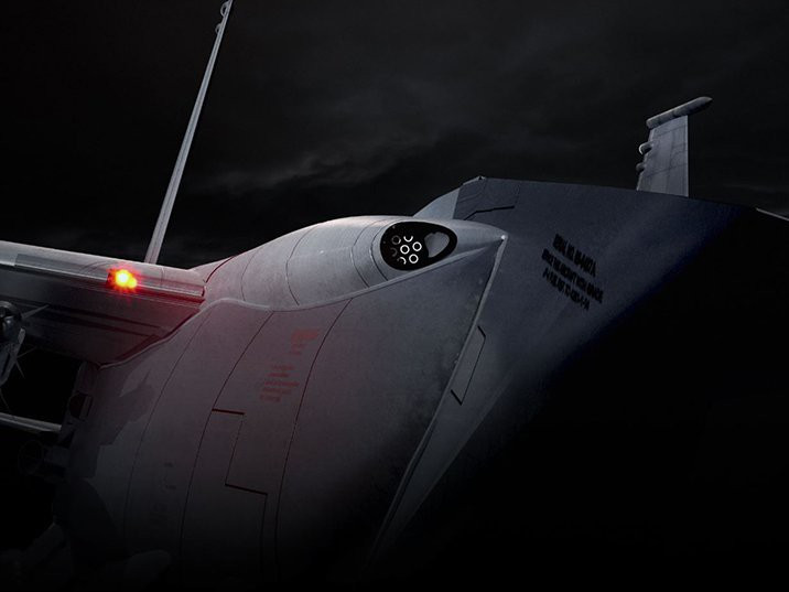 Tổng số lượng vũ khí mang theo lên tới 14 tấn, nhiều hơn mức 8 tấn trên chiến đấu cơ của Nga.