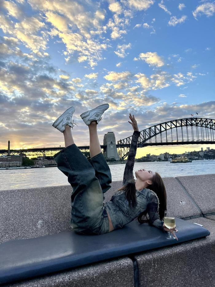 Minh Tu bo quen hinh tuong, tao dang 7749 kieu la cuc lay loi-Hinh-3