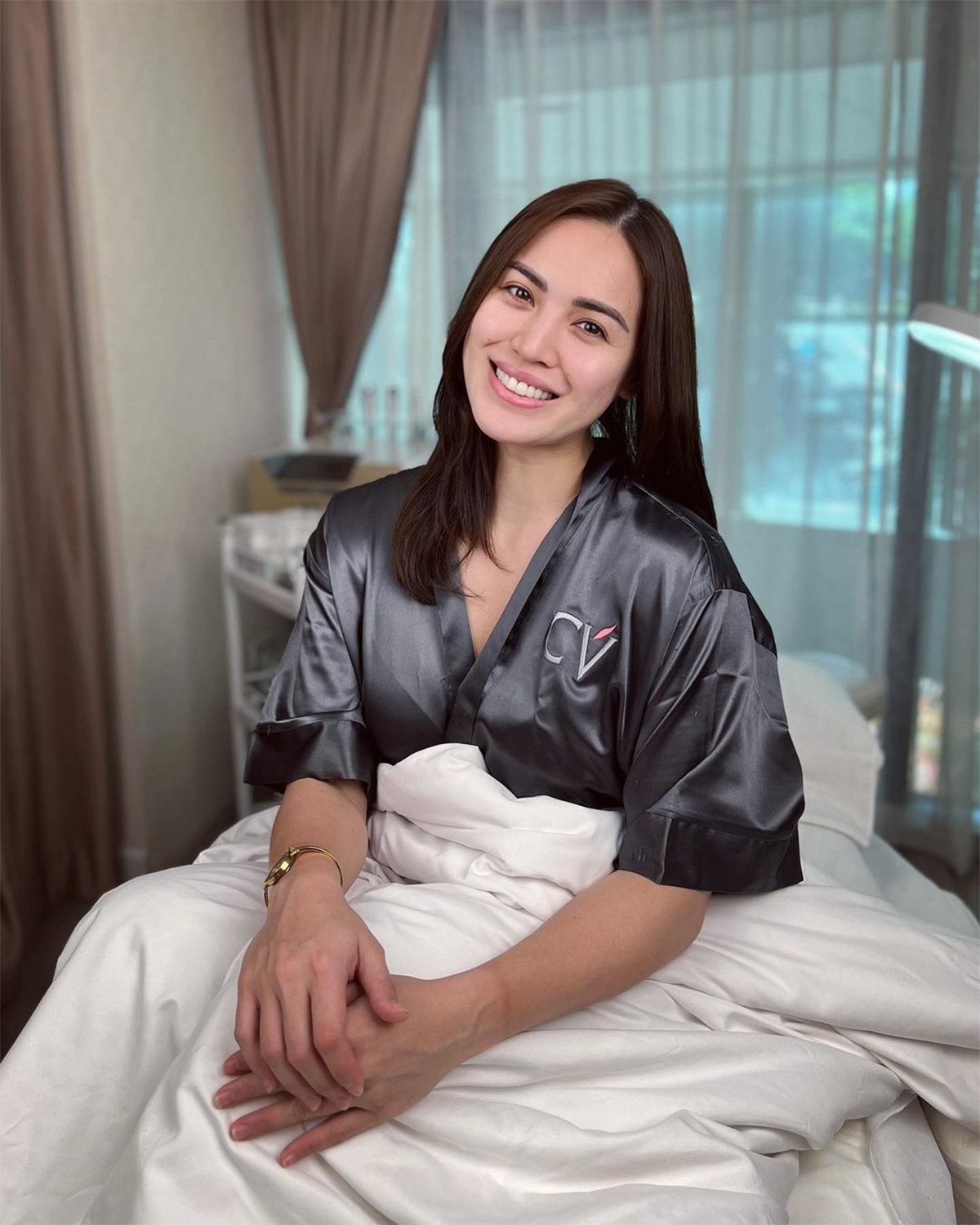 Trang Facebook của Michele hiện có hơn 1,5 triệu người theo dõi, cao hơn bất cứ VĐV bóng chuyền nào tại SEA Games lần này.