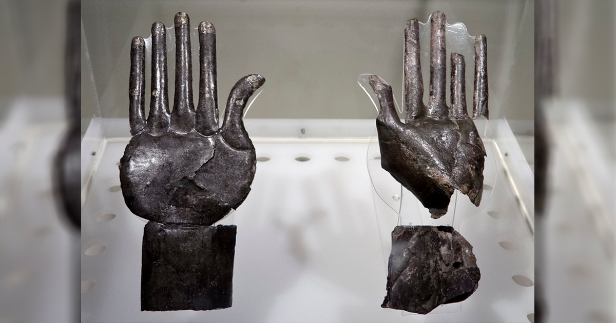 Cụ thể, trong cuộc khai quật tại Vulci, các chuyên gia đã phát hiện một hành lang dài khoảng 9m dẫn tới một ngôi mộ lớn.