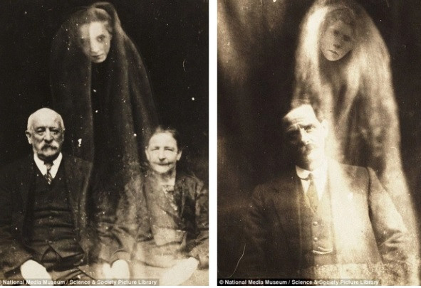 Nhiếp ảnh gia William Hope chụp được một số bức ảnh ma quái, kỳ bí được cho là hồn ma vào năm 1931. Những bức hình này khiến công chúng thích thú nhưng có phần sợ hãi.